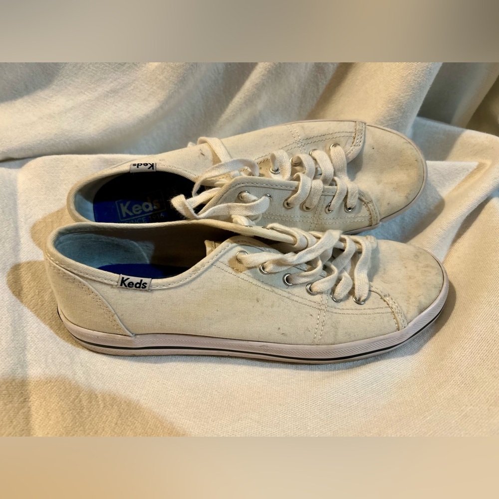 Keds Kickstart White Off-White Canvas Lace-Up Sneakers Distressed W 7 90s Y2K